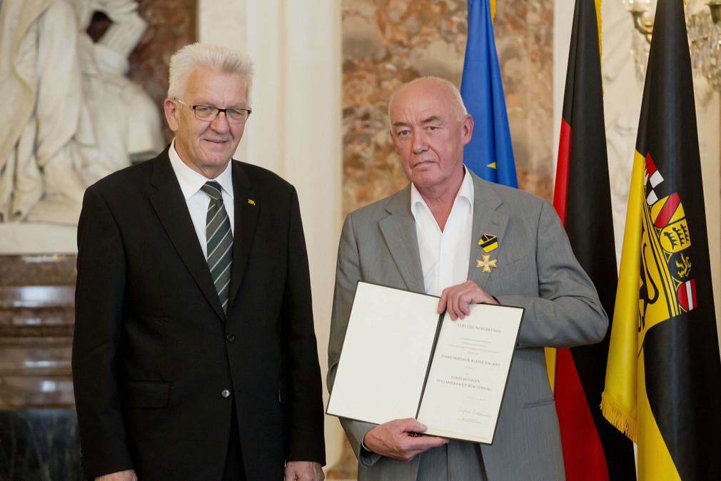 Ministerpräsident Winfried Kretschmann (l.) und Professor Werner Pokorny (r.)