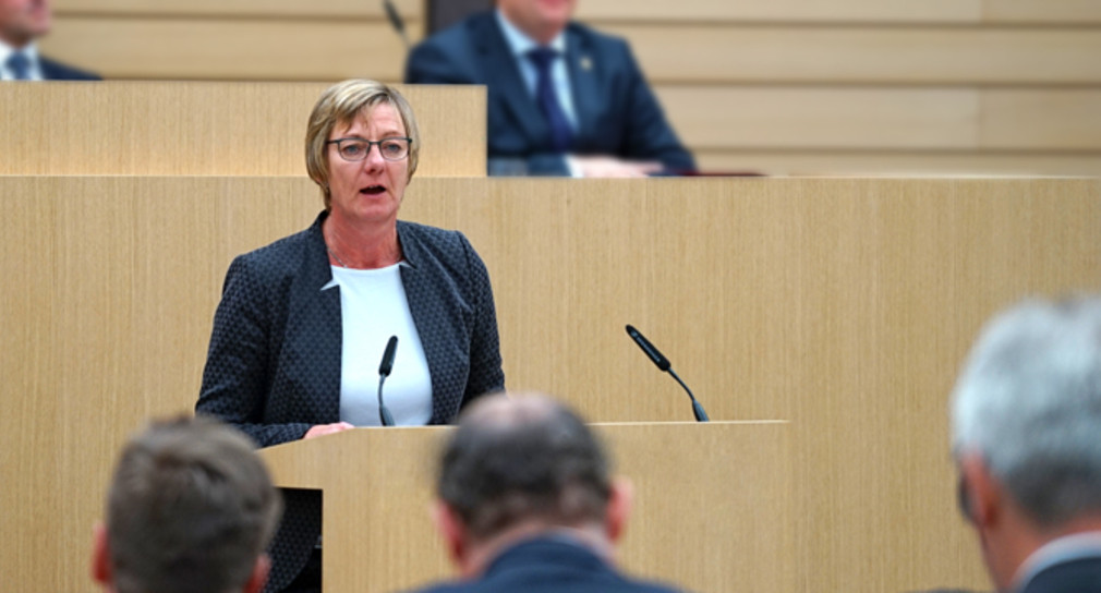 Finanzministerin Sitzmann im Landtag.