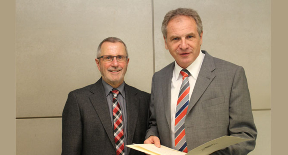 Ministerialdirektor Dr. Herbert O. Zinell und Innenminister Reinhold Gall (von links)