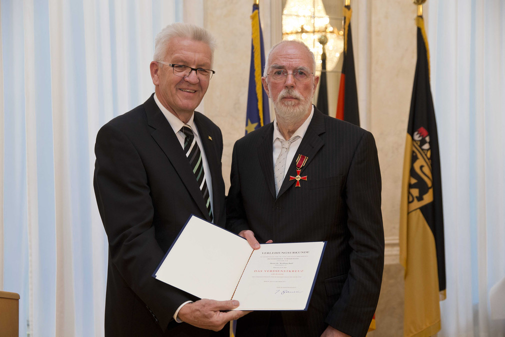 Ministerpräsident Winfried Kretschmann (l.) und Dr. Wolfram Buff (r.)