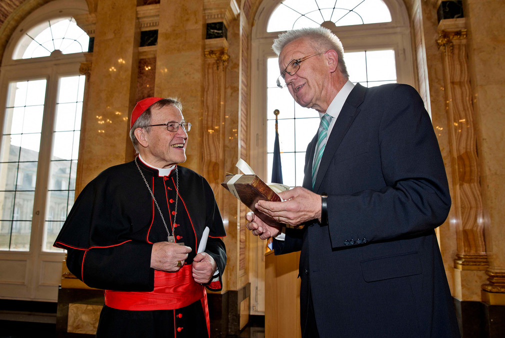 Ministerpräsident Winfried Kretschmann (r.) und Kardinal Kasper (l.)
