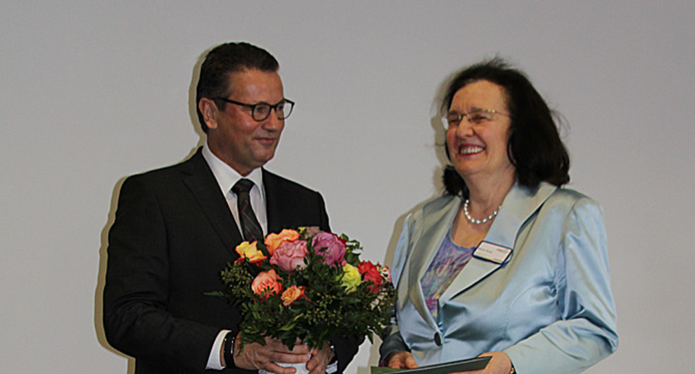 Verbraucherschutzminister Peter Hauk (l.) und Maria Roth (r.) (Foto: © MLR / Kling)