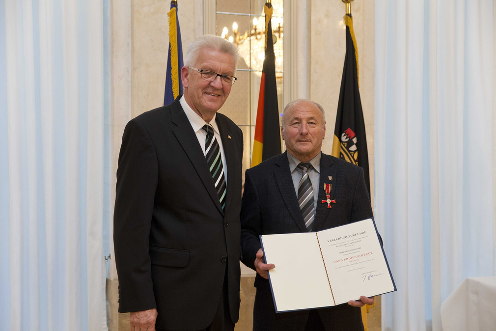 Ministerpräsident Winfried Kretschmann (l.) und Rolf Weinzierl (r.)