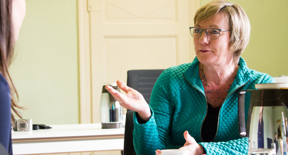 Finanzministerin Edith Sitzmann beim Interview (Foto: Leitsinn)