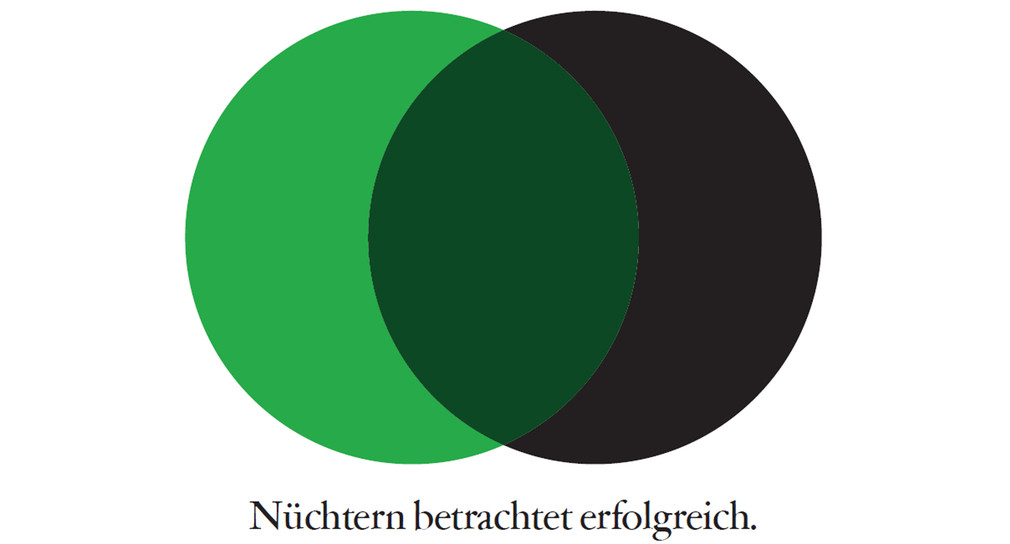 Logo mit zwei sich überschneidenden grünen und schwarzen Kreisen und dem Schriftzug „Nüchtern betrachtet erfolgreich.“