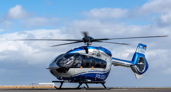 Der neue Polizeihubschrauber mit fünf Rotorenblättern