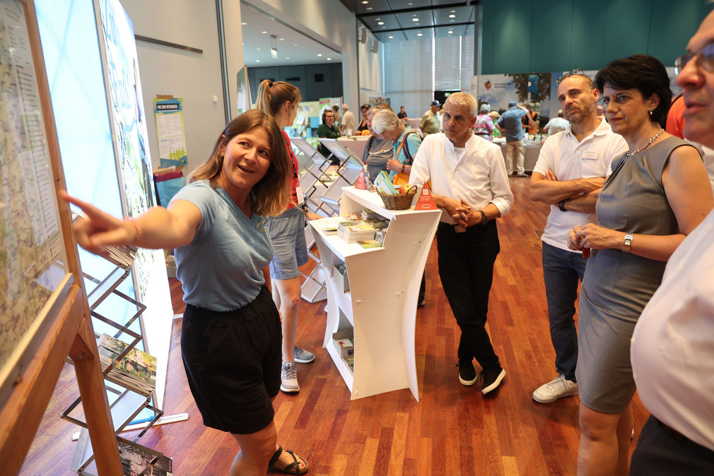 Tourismusreise Staatssekretär Rapp besucht Region Stuttgart Staatssekretär Rapp besucht die Tourismusbörse in Fellbach.
