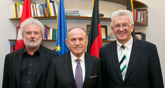 v.l.n.r.: Staatssekretär Klaus-Peter Murawski, der Istanbuler Oberbürgermeister Dr. Kadir Topbaş und Ministerpräsident Winfried Kretschmann am 5. Januar 2013 in der Villa Reitzenstein in Stuttgart