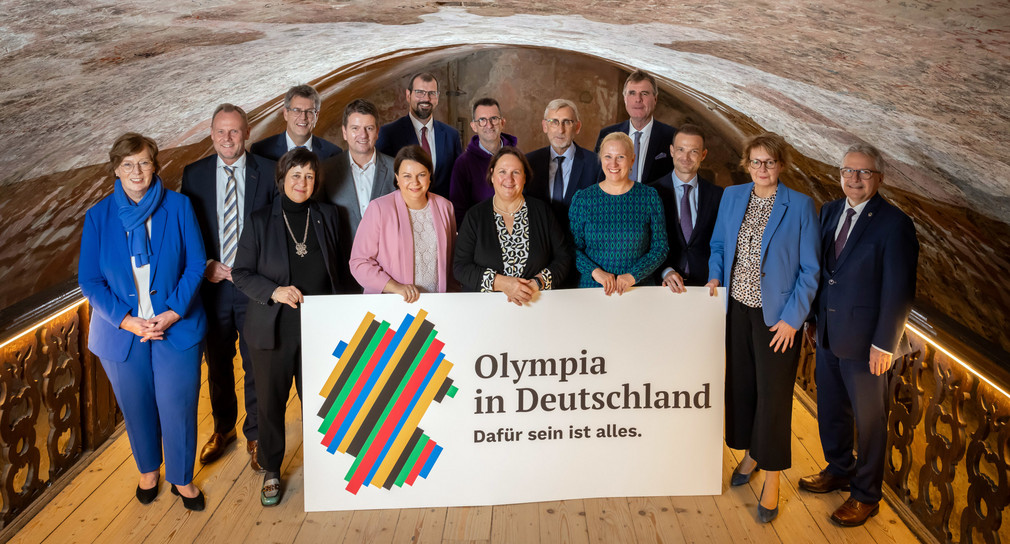 Sport 52. Sportministerkonferenz in Heidelberg Gruppenbild der Mitglieder der Sportministerkonferenz