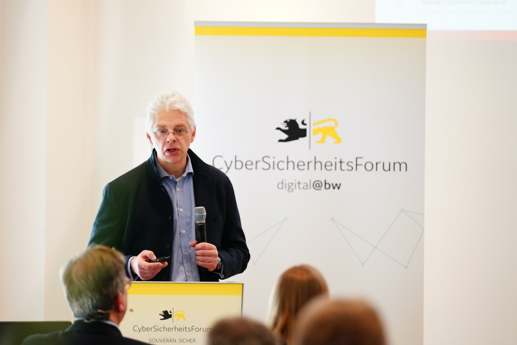 Cybersicherheit 4. Cybersicherheitsforum in Stuttgart 4. Cybersicherheitsforum in Stuttgart im Haus der Wirtschaft am 13. April 2022