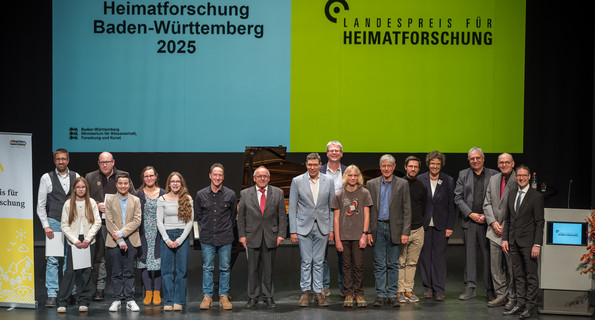 Gruppenbild Anerkennungsurkunden