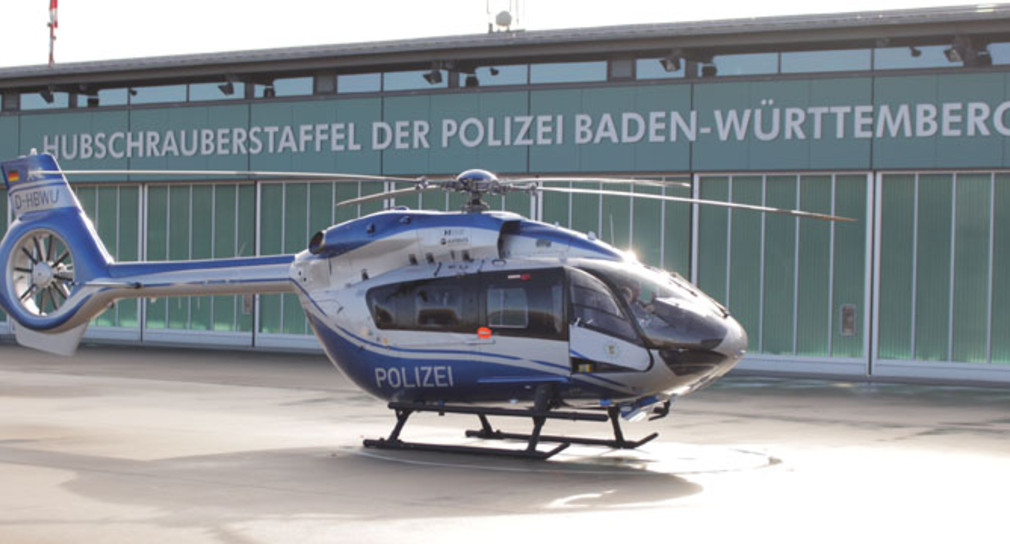 Der neue Polizeihubschrauber (Typ H 145 der Firma Airbus Helicopters)