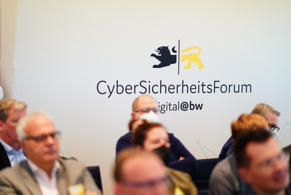 Cybersicherheit 4. Cybersicherheitsforum in Stuttgart 4. Cybersicherheitsforum in Stuttgart im Haus der Wirtschaft am 13. April 2022