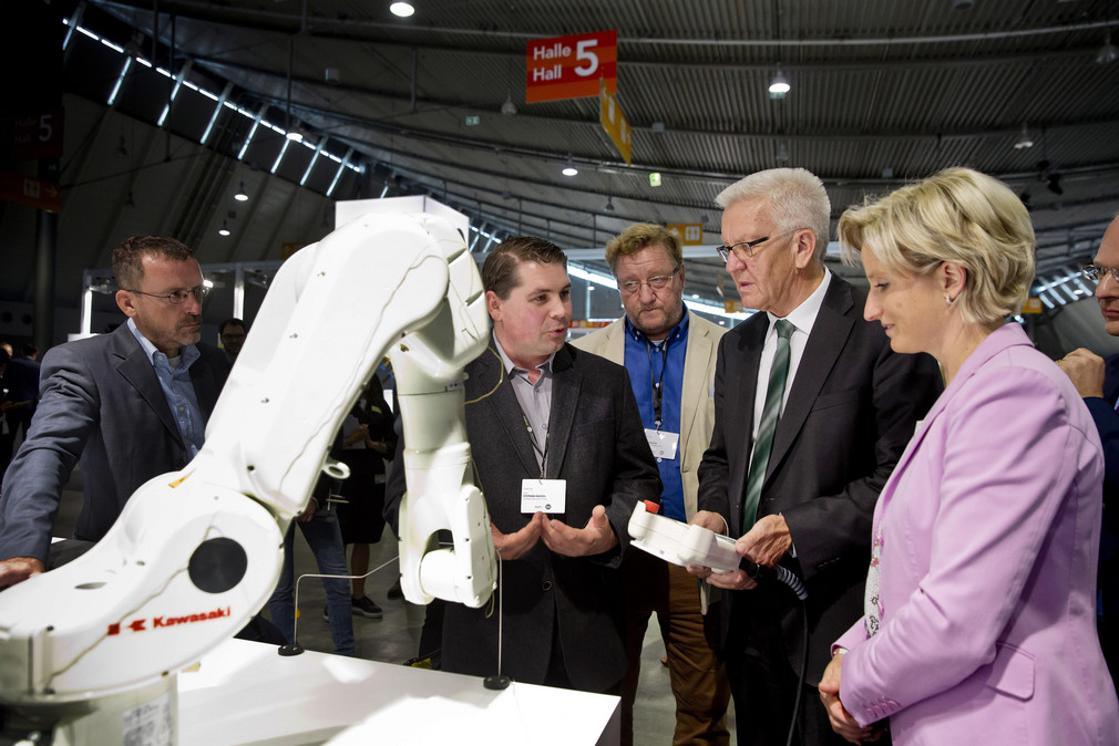Start-Up-Gipfel BW Start-Up Gipfel Baden-Württemberg am 14. Juli 2017 Start Up Gipfel der Landesregierung auf der Landesmesse Stuttgart