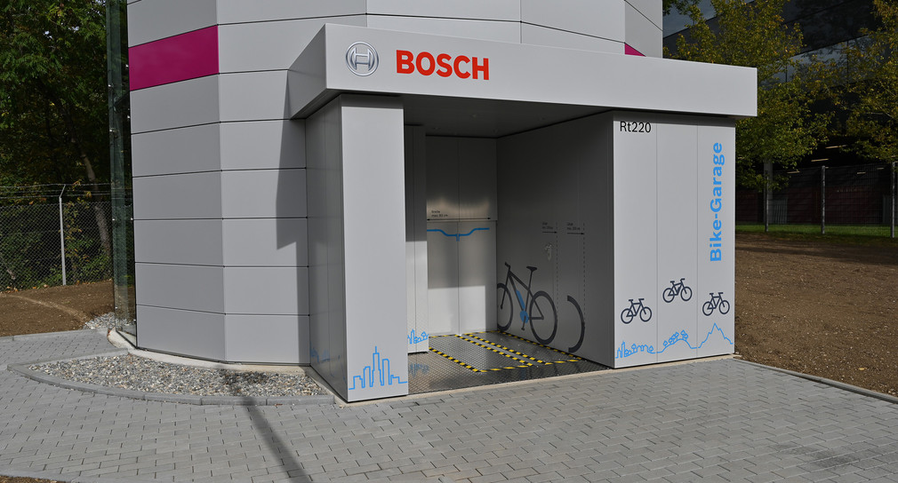 Die erste automatische Bike-Garage am Bosch-Standort Reutlingen ist eröffnet. (Bild: Robert Bosch GmbH)