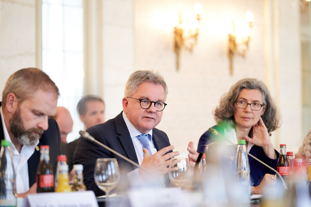 Europaminister Guido Wolf (M.) (Bild: Justizministerium Baden-Württemberg / Steffen Schmid)