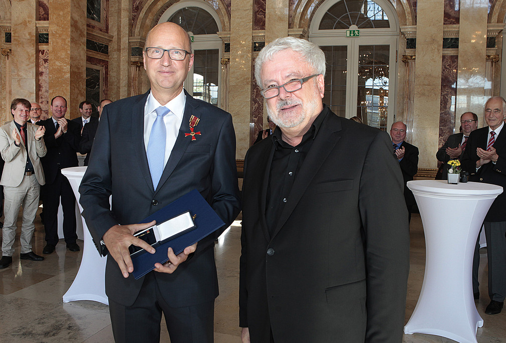 Staatssekretär Klaus-Peter Murawski (r.) und Thomas Brobeil (l.)