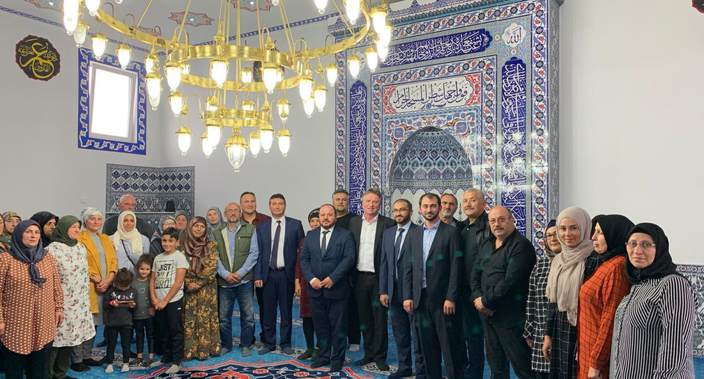 Sozial- und Integrationsminister Manne Lucha besuchte anlässlich des Tages am 3. Oktober eine Moschee in Bad Saulgau. (Bild: Sozialministerium Baden-Württemberg)