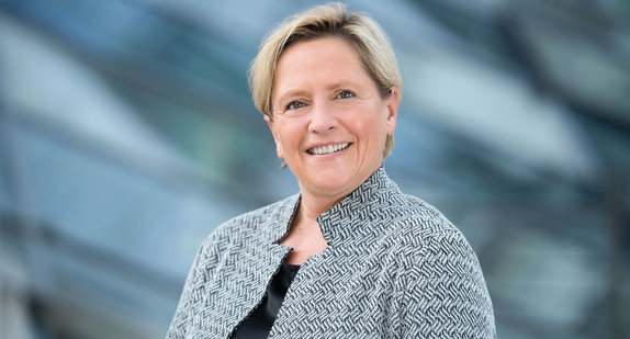 Susanne Eisenmann, Ministerin für Kultus, Jugend und Sport (Bild: © Kultusministerium Baden-Württemberg).