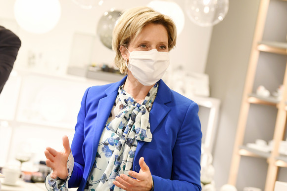 Besuch Wirtschaftsministerin informiert sich über die aktuelle Situation des Einzelhandels im Land Besucht Tritschler und Breuninger