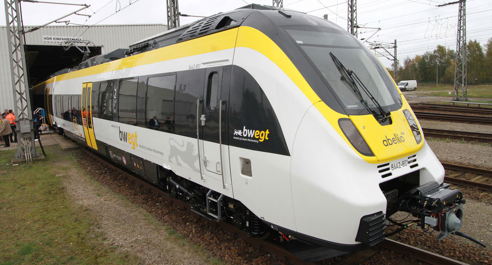 Bombardier und Abellio präsentieren den neuen Regionaltriebzug vom Typ Talent2, der für das Neckartal im Stuttgarter Verkehrsnetz bestimmt ist.