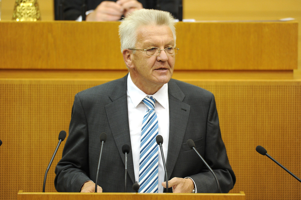 Ministerpräsident Winfried Kretschmann gibt am Mittwoch (25.05.2011) im Landtag in Stuttgart seine erste Regierungserklärung ab. (Foto: Landesmedienzentrum Baden-Württemberg)