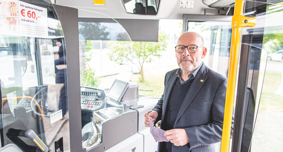 Verkehrsminister Winfried Hermann (Bild: Verkehrsministerium Baden-Württemberg)