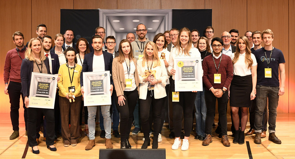 Gruppenbild Start-up BW Elevator Pitch - Regional Cup Böblingen (Bild: Start-up BW Elevator Pitch)