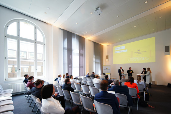 Cybersicherheit 4. Cybersicherheitsforum in Stuttgart 4. Cybersicherheitsforum in Stuttgart im Haus der Wirtschaft am 13. April 2022