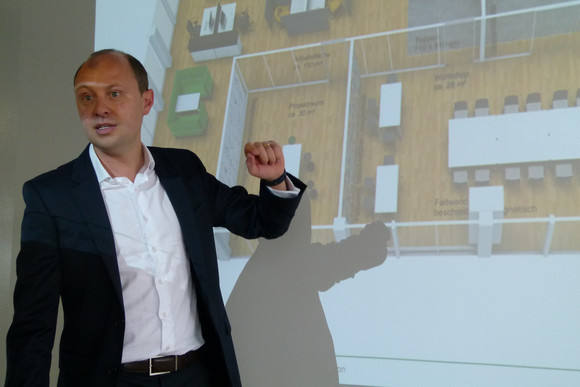 Besuch der Firma DEKRA in Stuttgart im Rahmen der arbeitsmarktpolitischen Reise am 17. Mai 2018. 