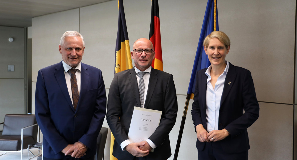 von links nach rechts: Staatssekretär Thomas Blenke, Polizeivizepräsident Fred Braun und Landespolizeipräsidentin Dr. Stefanie Hinz