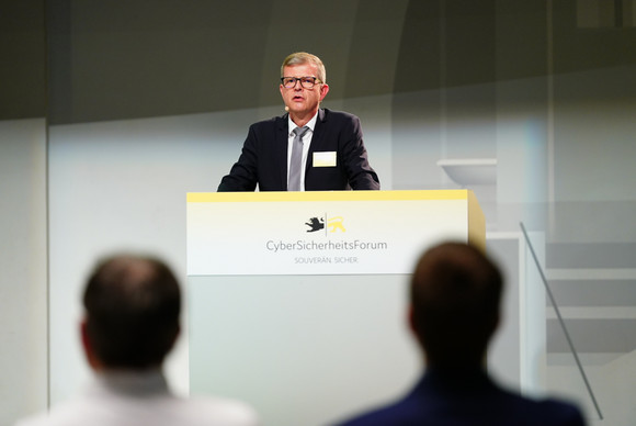 Cybersicherheit 4. Cybersicherheitsforum in Stuttgart 4. Cybersicherheitsforum in Stuttgart im Haus der Wirtschaft am 13. April 2022