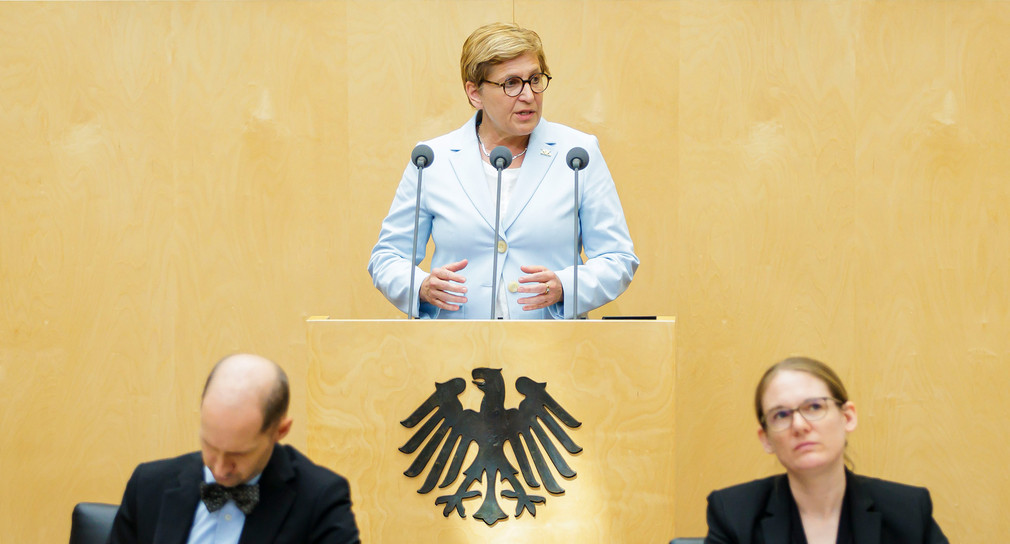 Ministerin Nicole Razavi MdL spricht im Bundesrat