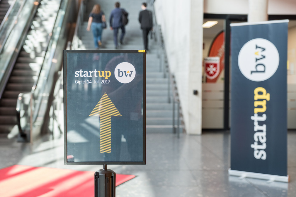 Start-Up-Gipfel BW Start-Up Gipfel Baden-Württemberg am 14. Juli 2017 Start Up Gipfel der Landesregierung auf der Landesmesse Stuttgart