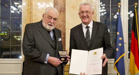 Ministerpräsident Winfried Kretschmann (r.) und Carl Herzog von Württemberg (l.)