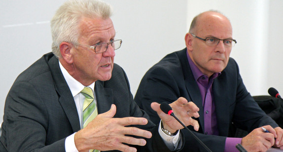 Ministerpräsident Winfried Kretschmann (l.) und Verkehrsminister Winfried Hermann (r.)