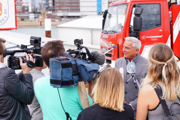 Das Interesse der Medien sowie der Bevölkerung am bundesweiten Warntag ist groß.