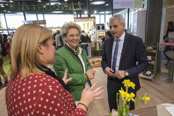 Impressionen von der CMT - der Urlaubsmesse 2023 auf der Messe Stuttgart