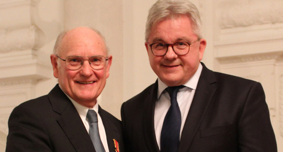 Der Minister der Justiz und für Europa, Guido Wolf, und Wolfgang Bolsinger