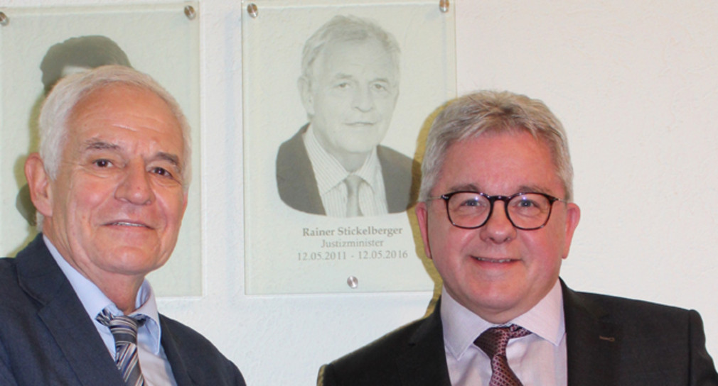 Minister der Justiz und für Europa Guido Wolf (r.) und Rainer Stickelberger (l.)
