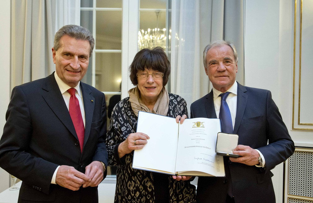 v.l.n.r.: EU-Kommissar Günther Oettinger, Staatsrätin Gisela Erler und Ulrich Heiner Endreß
