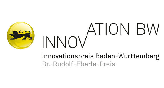 Logo des Dr.-Rudolf-Eberle-Preises: Der Stauferlöwe in einem gelben Kreis steht vor dem Schriftzug „INNOVATION BW – Innovationspreis Baden-Württemberg – Dr.-Rudolf-Eberle-Preis“ auf weißem Hintergrund