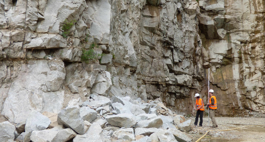 Granit im Steinbruch Malsburg (RG8212-2)