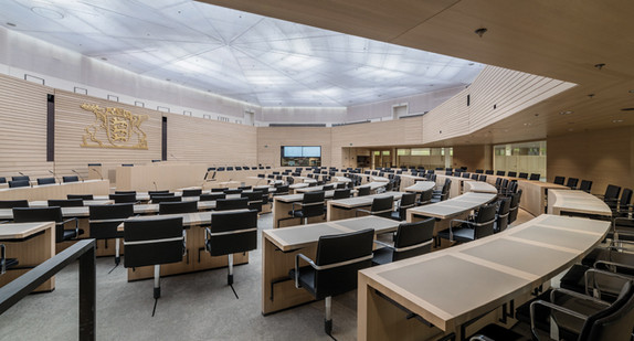 Haus des Landtags (Foto: Michael Tuemmers)