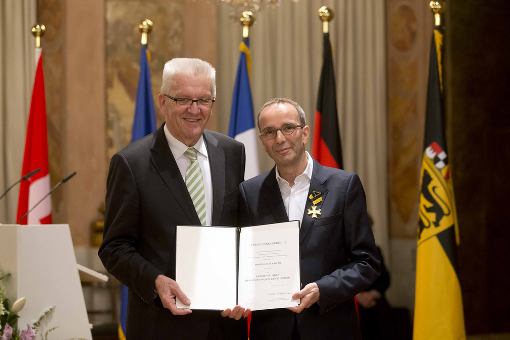Ministerpräsident Winfried Kretschmann (l.) und Jossi Wieler (r.)
