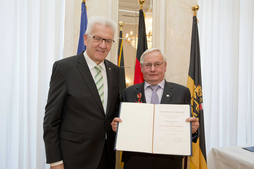 Ministerpräsident Winfried Kretschmann (l.) und Walter Reklau (r.)