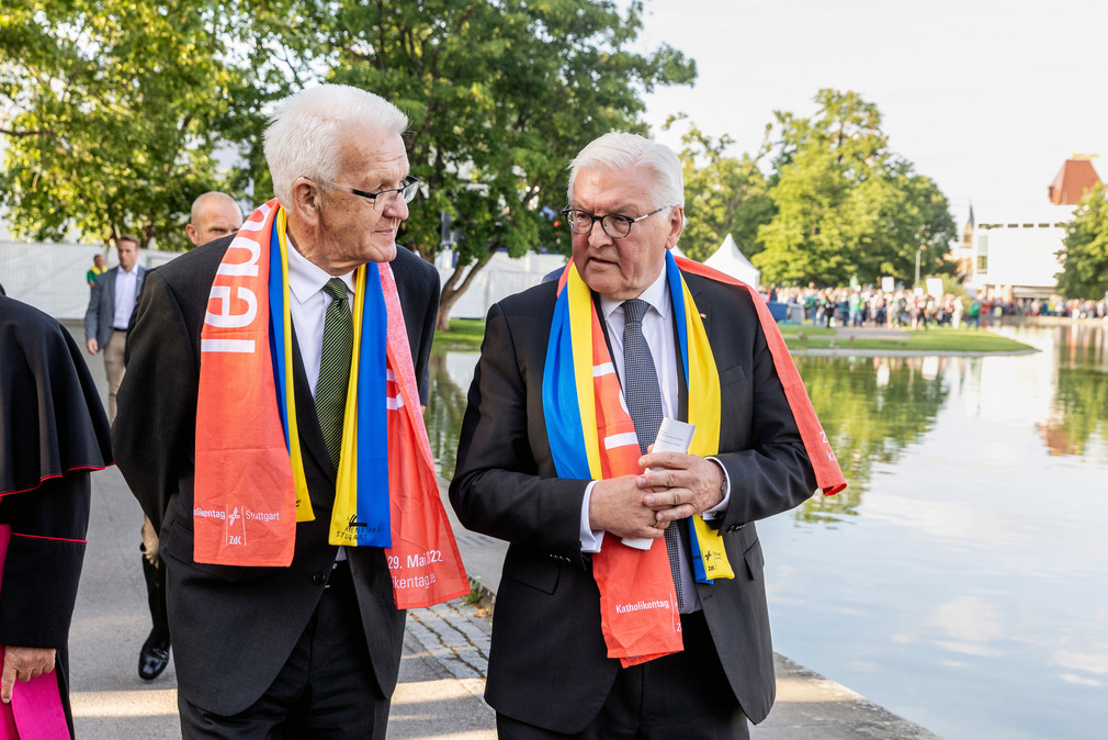 Ministerpräsident Winfried Kretschmann (links) und Bundespräsident Frank-Walter Steinmeier (rechts)