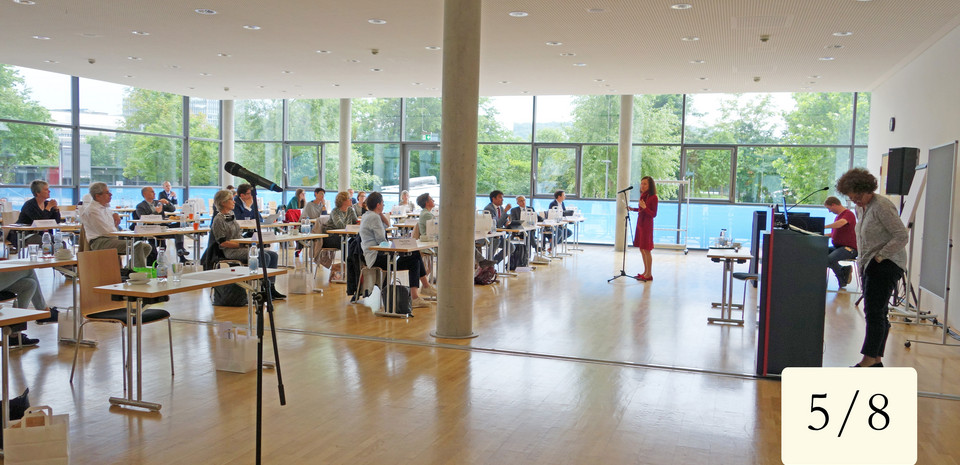 Publikum in Veranstaltungssaal