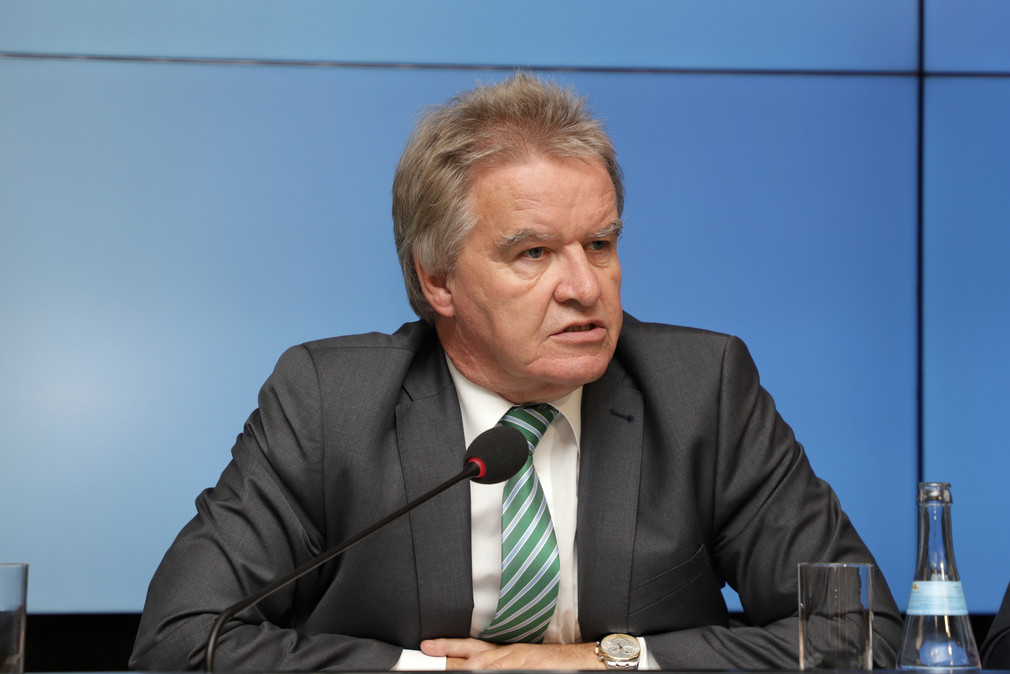 Umweltminister Franz Untersteller bei der Regierungspressekonferenz (Bild: Staatsministerium Baden-Württemberg)