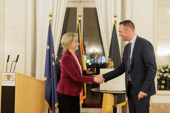 Verleihung Wirtschaftsmedaille 2022 - Ministerin Dr. Nicole Hoffmeister-Kraut und Tobias Lanner